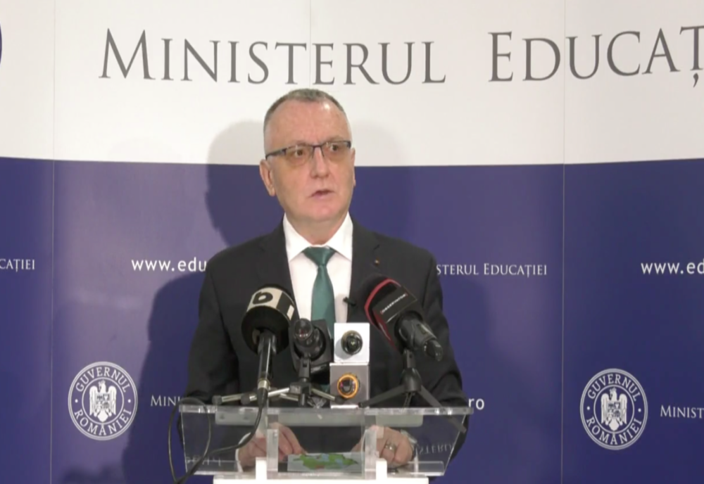 Sorin Cîmpeanu: „Am decis, din proprie inițiativă, să demisionez din funcția de ministru al educației”