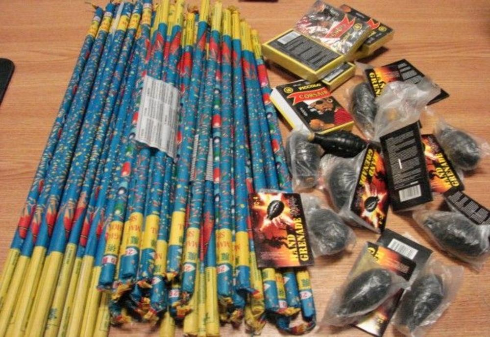 Polițiștii sălăjeni, cu ochii pe comercianții de articole pirotehnice
