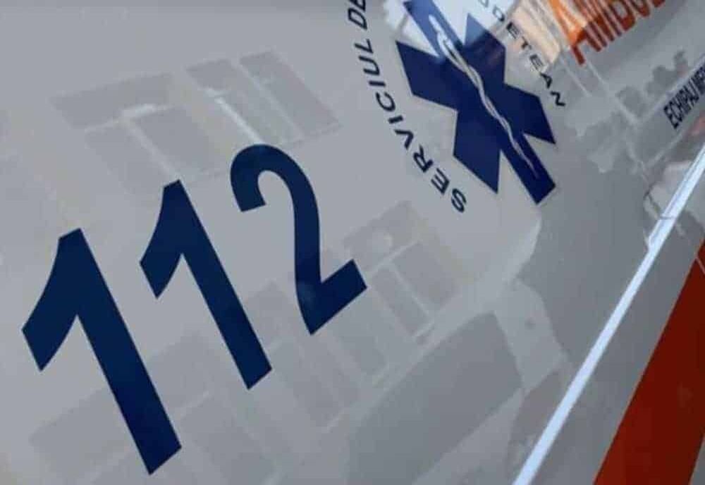 Coliziune frontală pe un drum comunal din Sălaj! O tânără din judeţul Satu Mare a fost rănită 