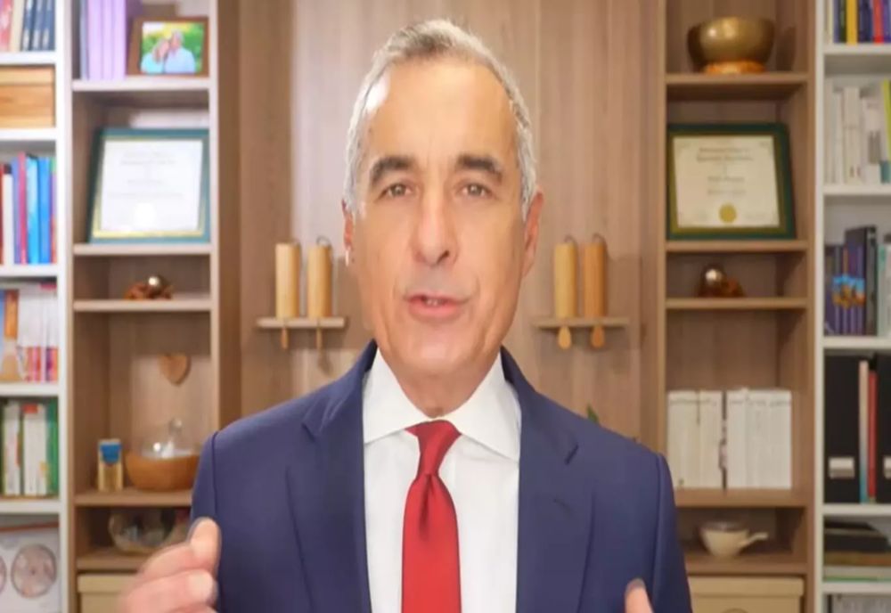 CĂLIN GEORGESCU CERE O DEZBATERE CU ELENA LASCONI, DUPĂ DEZVĂLUIRILE REALITATEA PLUS: MANIPULAREA PE TIKTOK, DEMASCATĂ CU DOVEZI