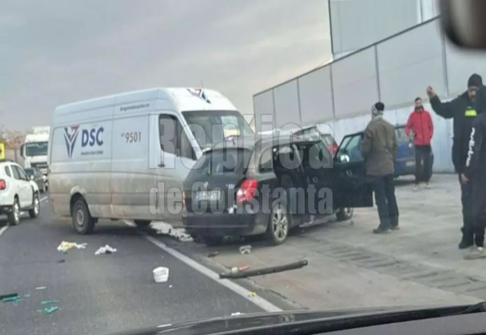 ACCIDENT MORTAL ÎN CONSTANȚA: UN BĂRBAT A DECEDAT, IAR DOUĂ PERSOANE AU FOST RĂNITE ÎN IMPACTUL DINTRE O MAȘINĂ ȘI O AUTOUTILITARĂ