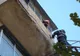 La Zalău: cade tencuiala de pe blocuri!