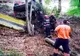 Autoturism înmatriculat în Argeş, abandonat pe Meseş