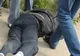 Mamă și fiu, bătuți cu o bâtă de trei bărbați. Agresiunea, într-o curte din Zalău, în locuința victimelor 